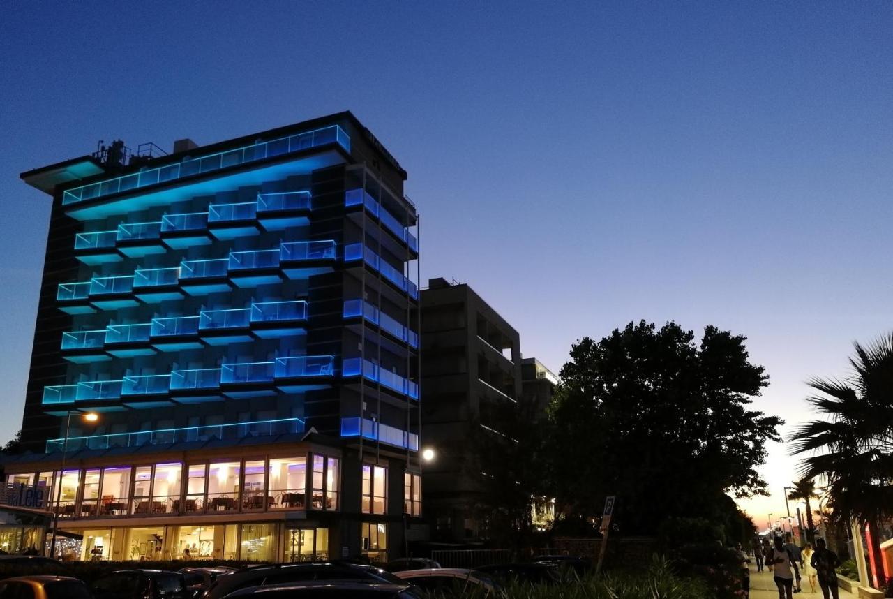 Hotel Diplomatic Riccione Extérieur photo
