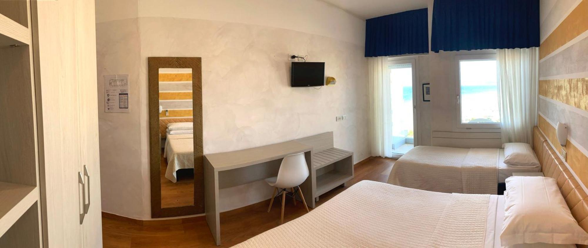 Hotel Diplomatic Riccione Extérieur photo