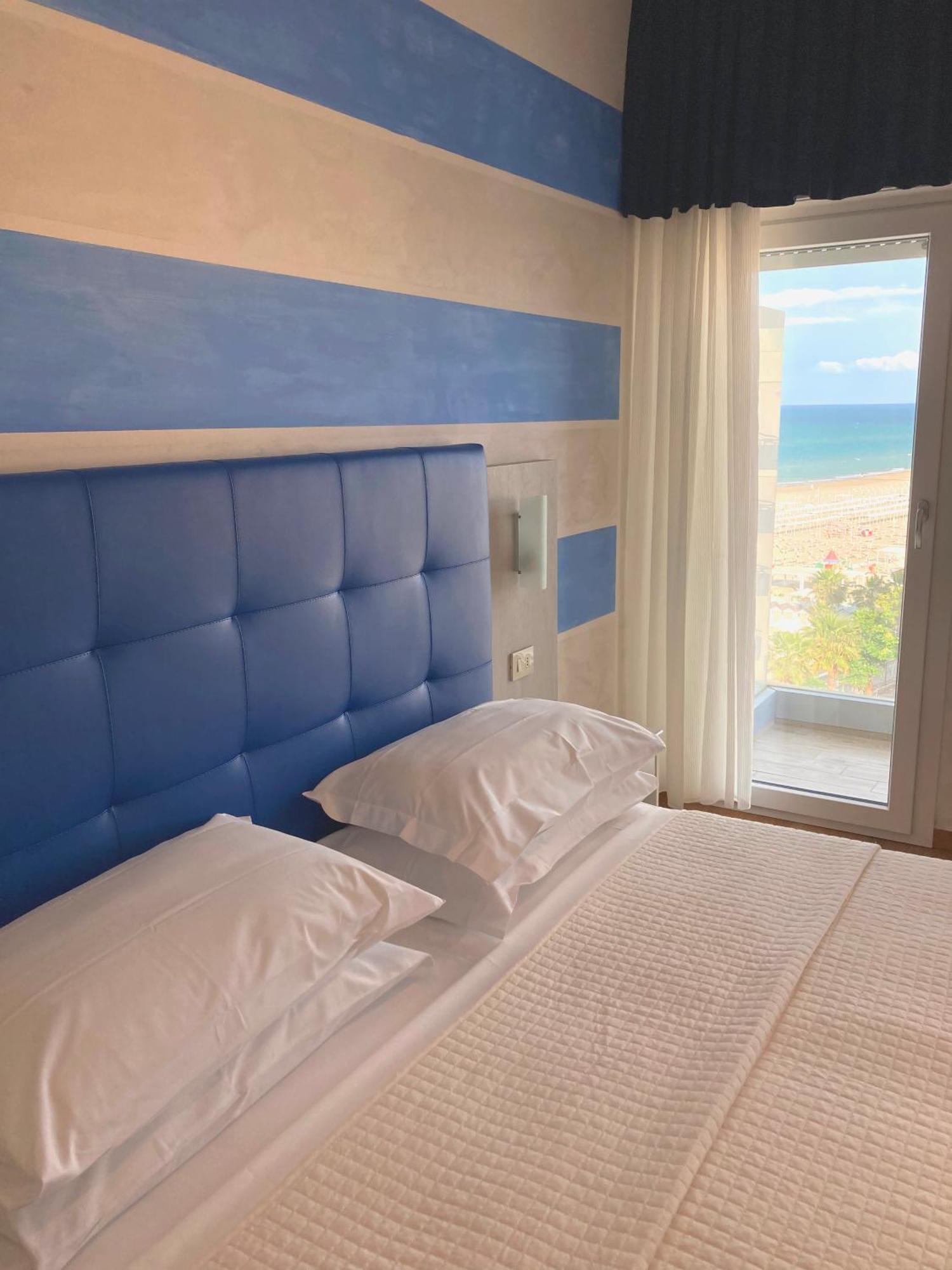Hotel Diplomatic Riccione Extérieur photo