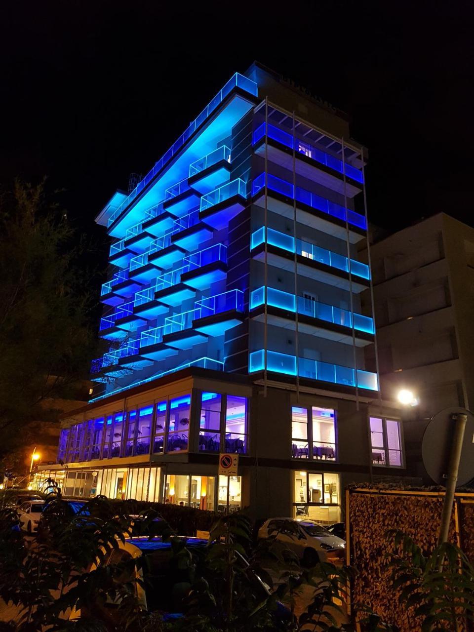 Hotel Diplomatic Riccione Extérieur photo